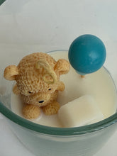 Load image into Gallery viewer, Balloon bear candle