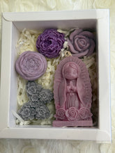 Load image into Gallery viewer, Virgen candle set
