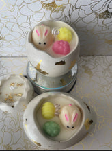 Load image into Gallery viewer, Egg soy candle
