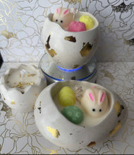 Load image into Gallery viewer, Egg soy candle
