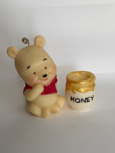 Load image into Gallery viewer, Bear &amp; Honey candle
