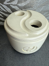 Load image into Gallery viewer, Yin Yang Soy candle
