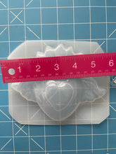 Load image into Gallery viewer, Sacred Heart
