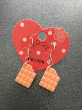 Load image into Gallery viewer, Mini Chocolate Earrings
